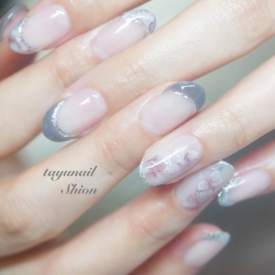 ネイル ブルー フレンチネイル ジェルネイル パラジェル ネイルサロン 【たゆnail】のネイルデザイン