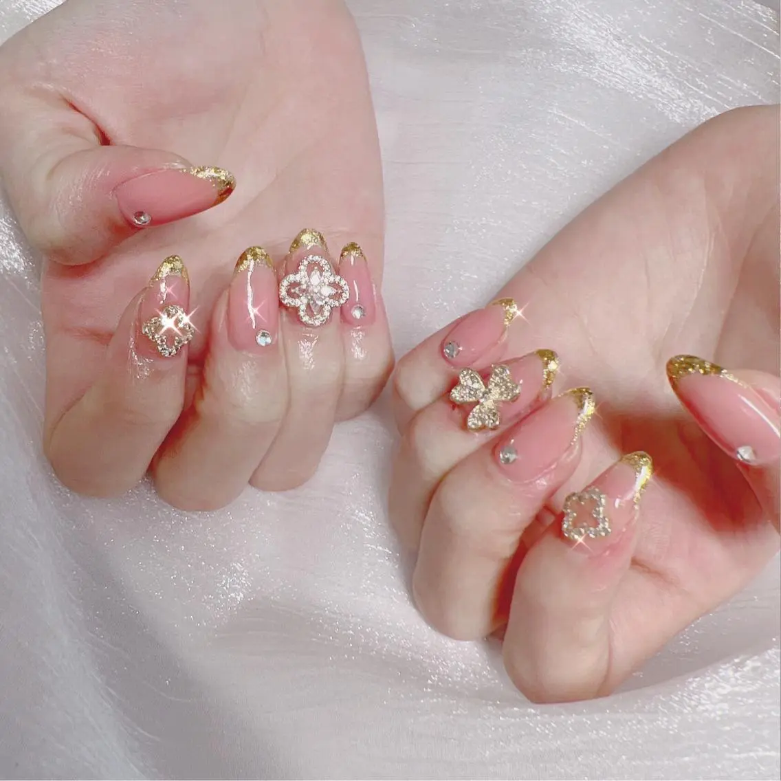 ネイル オーロラネイル フットネイル フレンチネイル ジェルネイル 韓国ネイル ハンドネイル ハンドケア 【ENサロン】 Rei🎀Nailのネイルデザイン