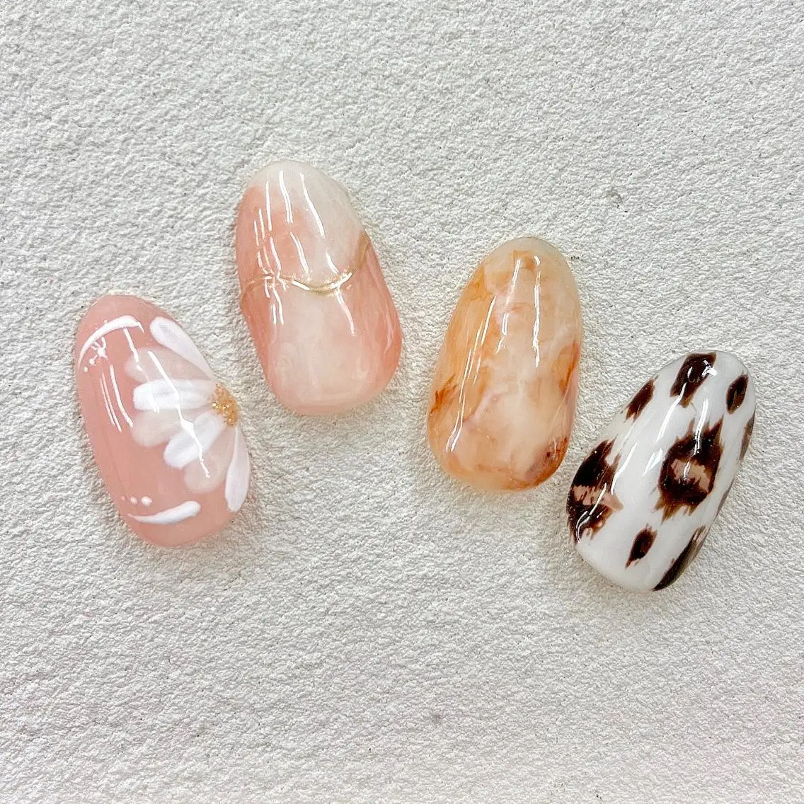 ネイル One’Ness Nana🤍のネイルデザイン
