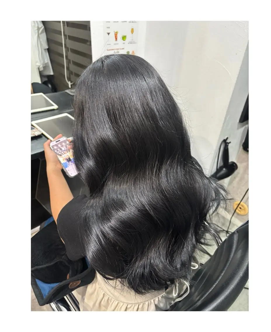 ロング 新嵩 真理のヘアスタイル