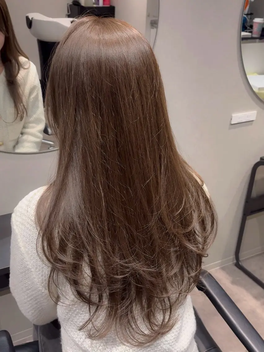 ロング カラー ベージュカラー ブリーチ ブリーチなしカラー オリーブベージュ ヘアカラー 🩵福岡ブリーチなし レイヤー/紫音🩵のヘアスタイル