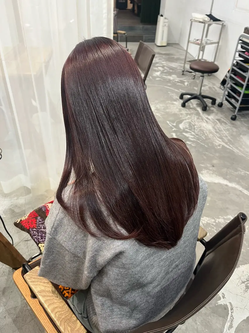 ロング ピンクブラウン カット ヘアカラー 艶感カラー✨透け感カ ラー🫧小林蕗湖のヘアスタイル