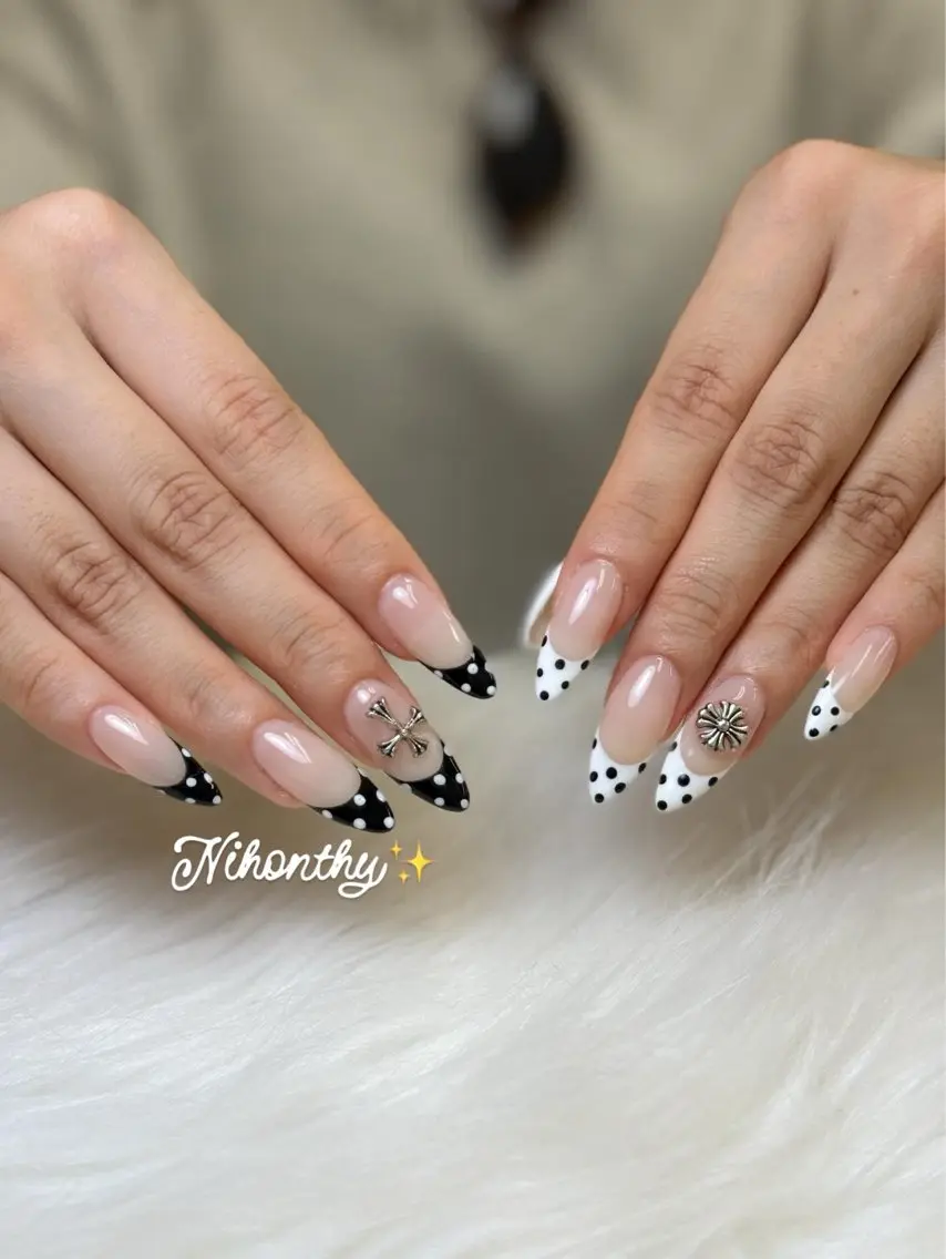 ネイル 韓国ネイル ニュアンスネイル シンプルネイル ワンホンネイル Nihonthy Nail 新宿のネイルデザイン