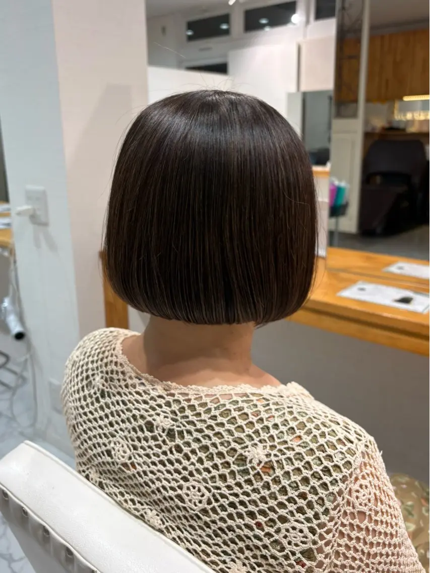 ミディアム 明壁 沙弓のヘアスタイル