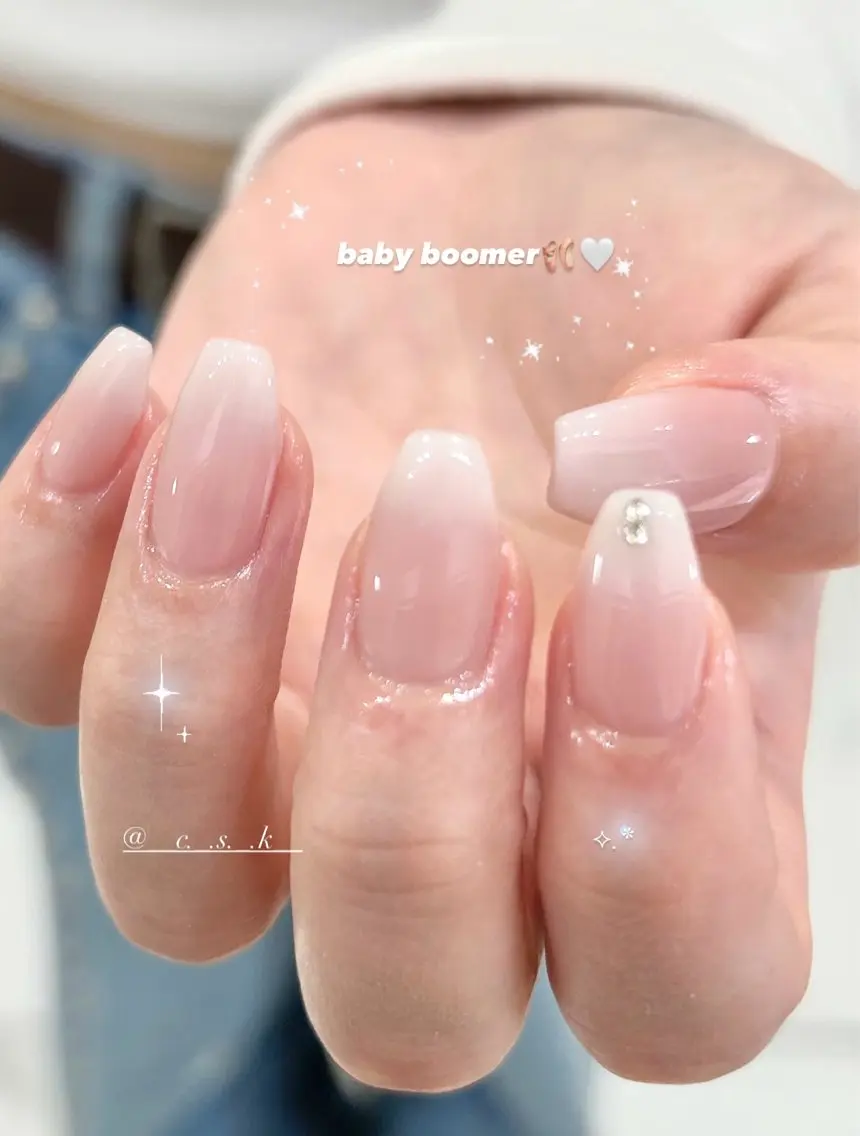 ネイル クリアネイル ストーンネイル ハンドネイル 🎀チーク/ちゅるん 🫧chisa🎀のネイルデザイン