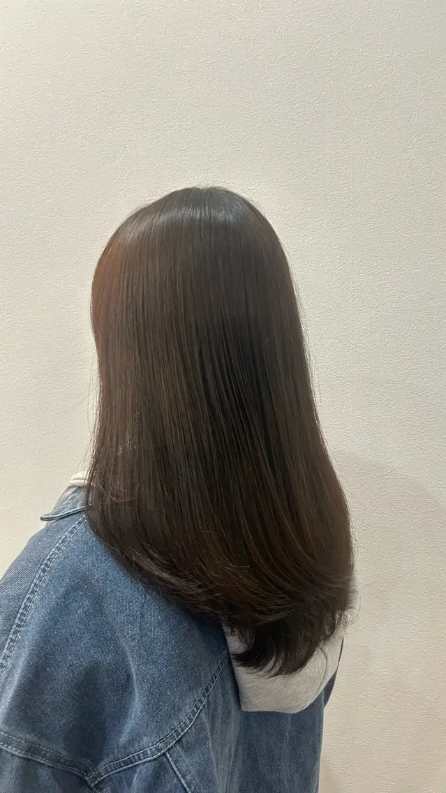 ロング カラー ブラウンカラー 透明感カラー ナチュラルブラウン レイヤーカット 宮本 真依のヘアスタイル