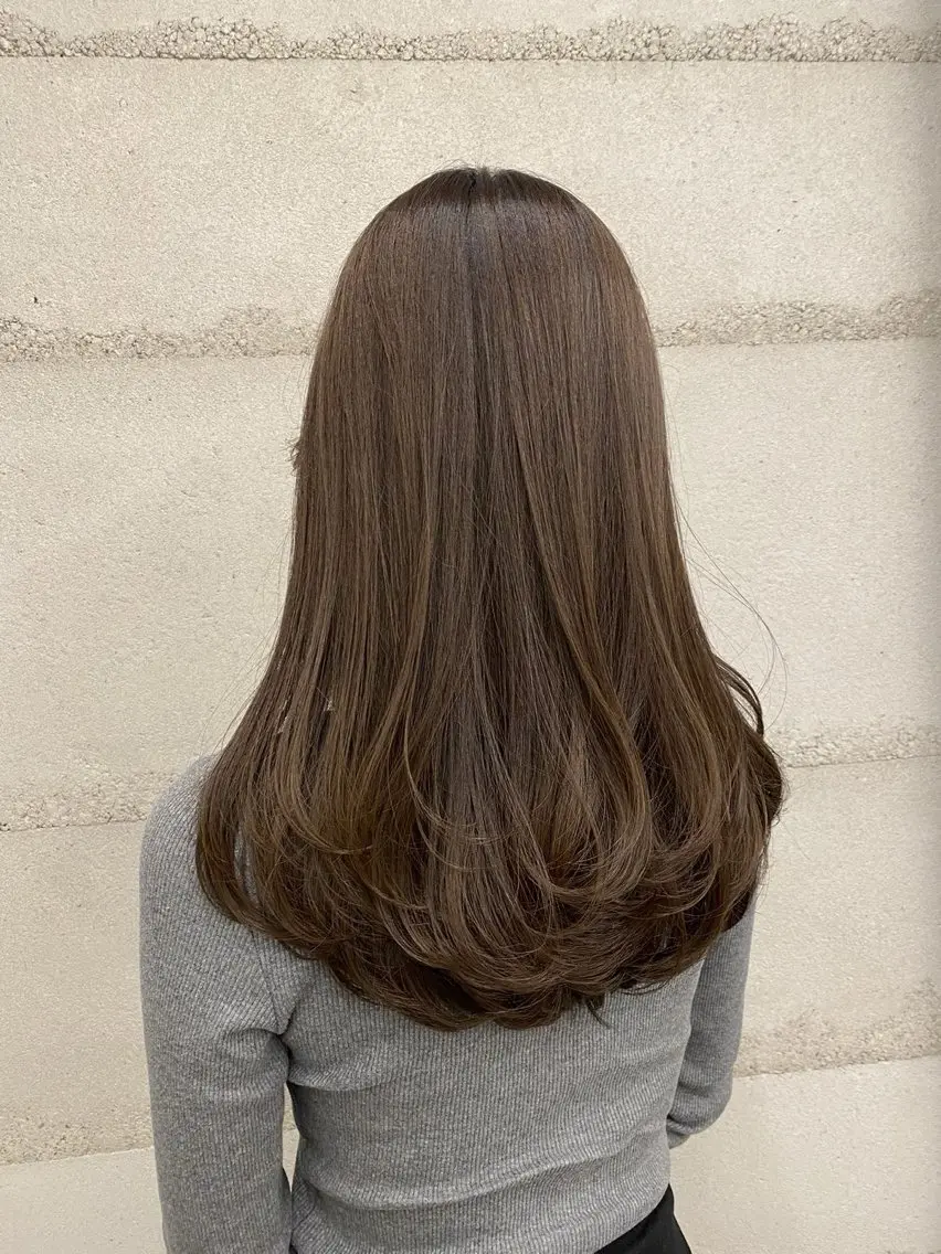 ロング ミディアムレイヤー 添田晃基のヘアスタイル