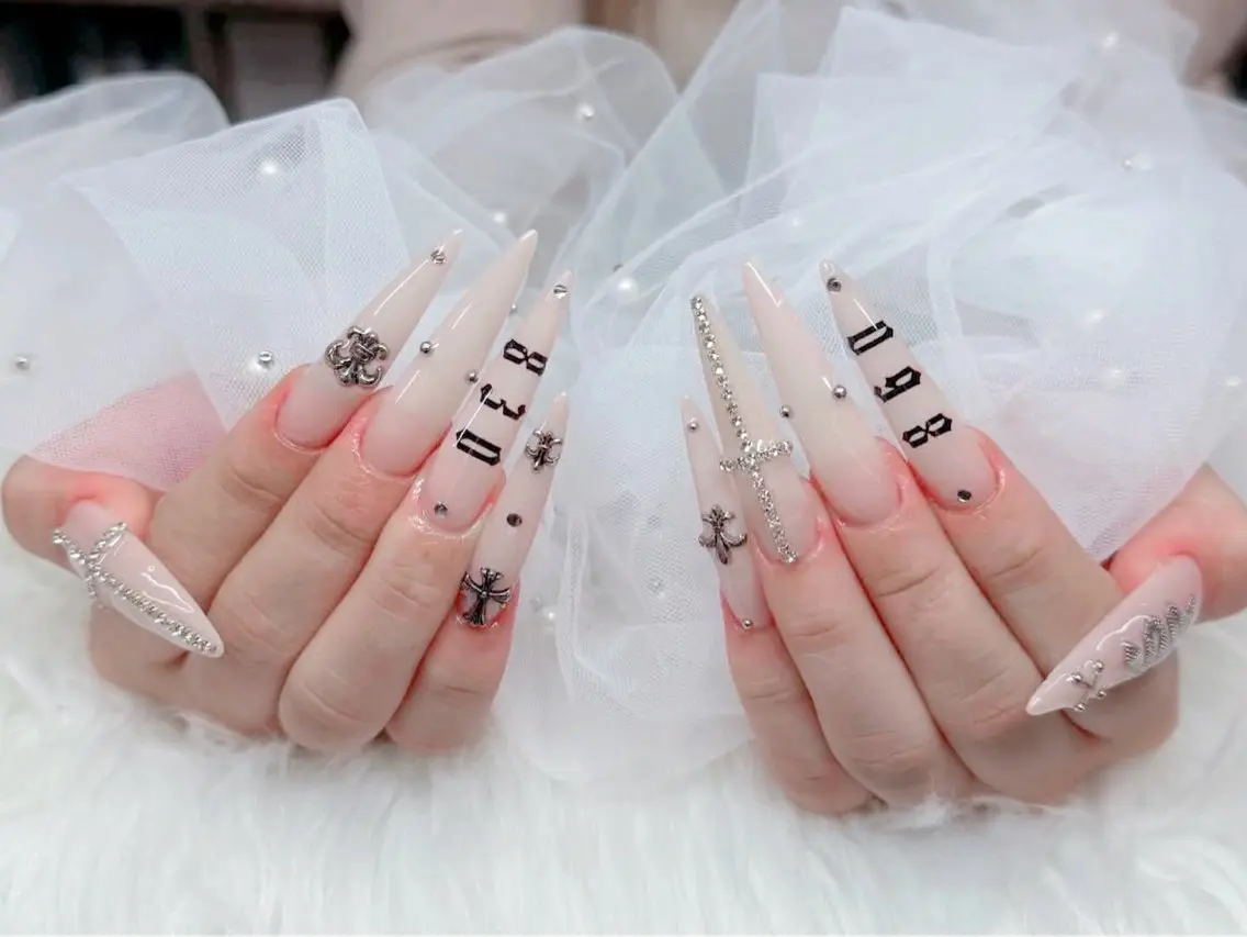 ネイル 韓国ネイル シンプルネイル ワンホンネイル ホワイト ハンドネイル GOHOUBI Nail 心斎橋店のネイルデザイン