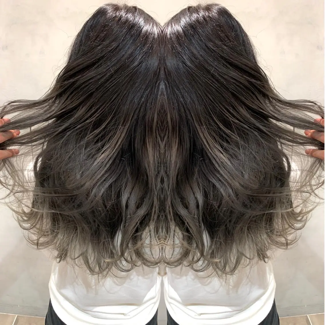 ロング カラー グレージュ 🇺🇸龍ヶ崎ブリ ーチカラー🌴政野のヘアスタイル
