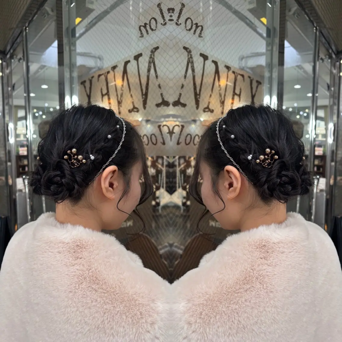 ミディアム ヘアアレンジ ヘアセット 💎ハイトーン/艶 カラー モエカ💎のヘアスタイル
