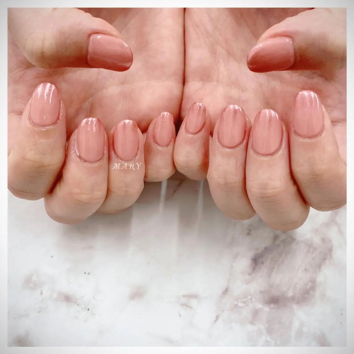 ネイル ミラーネイル ニュアンスネイル オフィスネイル ワンカラーネイル ピンク ハンドネイル Mary nail .narumiのネイルデザイン