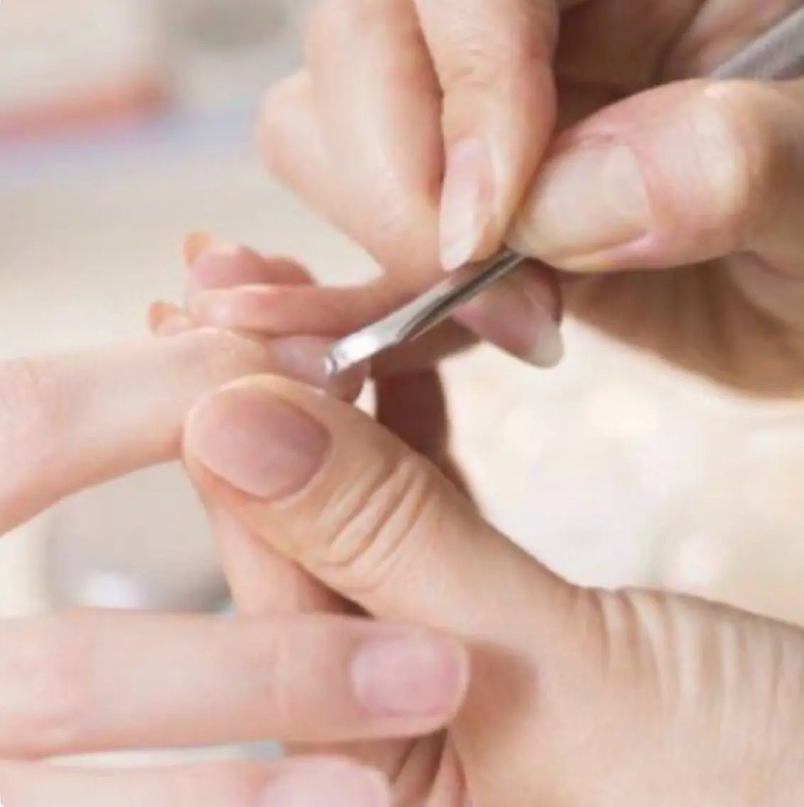 ネイル 長さ出し ハンドケア Nail&eye Grow ayaのネイルデザイン