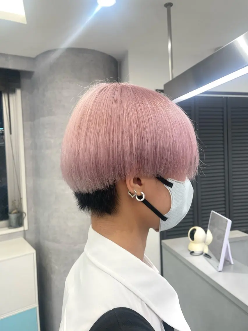 ショート カラー 艶髪ハイトーンカラー kana♡のヘアスタイル
