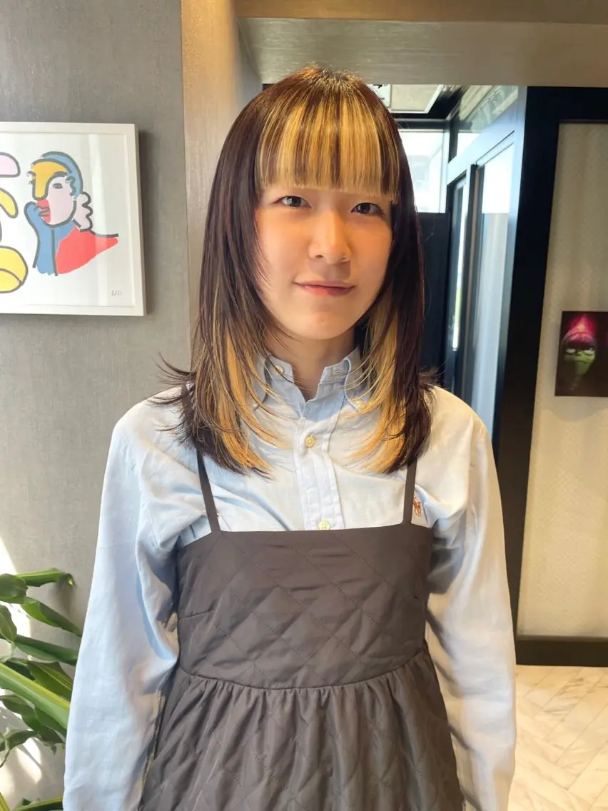 セミロング レイヤーカット カット さと ちはるのヘアスタイル