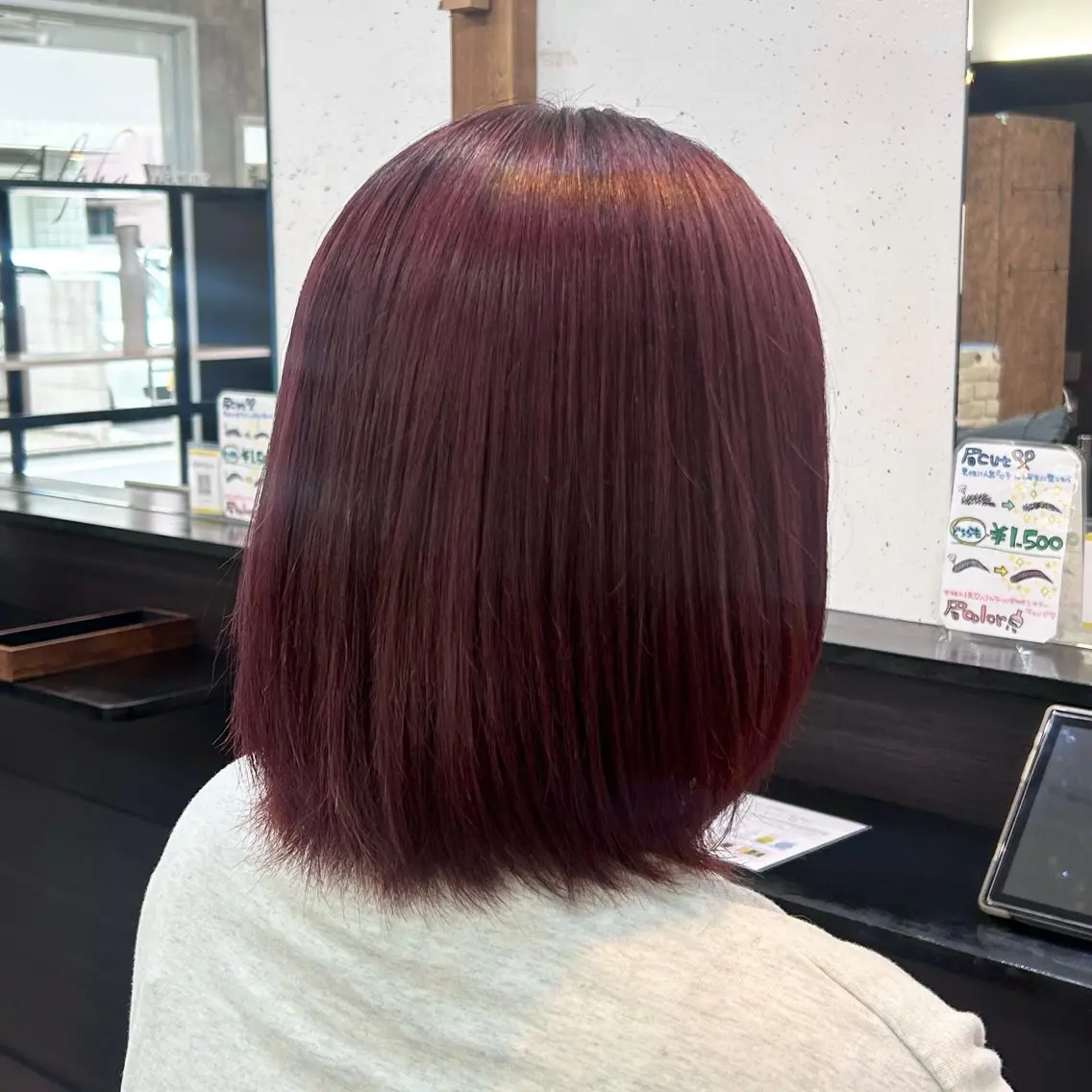 ショート カラー ヘアカラー 透明感カラー 髪質 改善 Wカラー原心愛のヘアスタイル