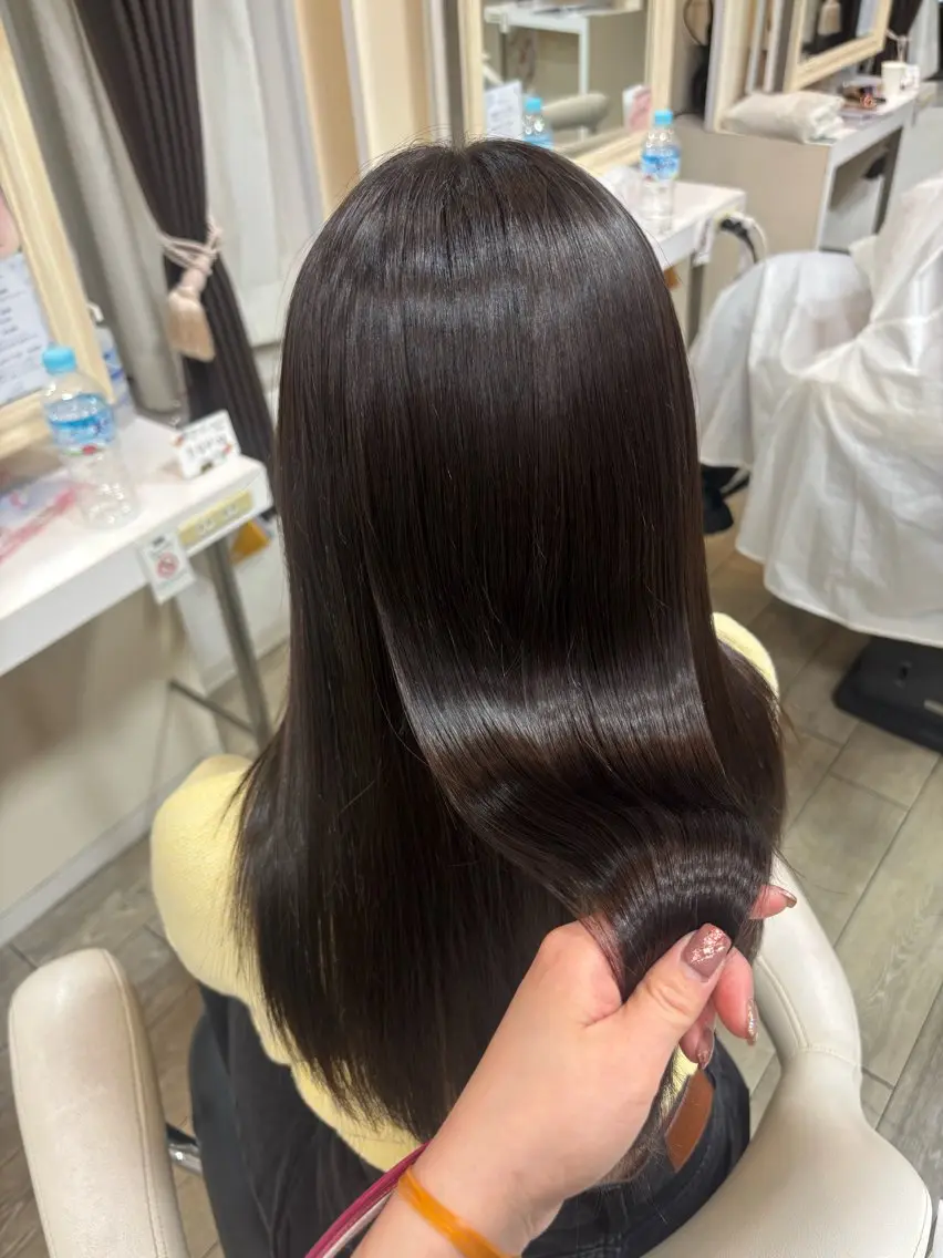 ロング ヘアカラー さとう さくらのヘアスタイル