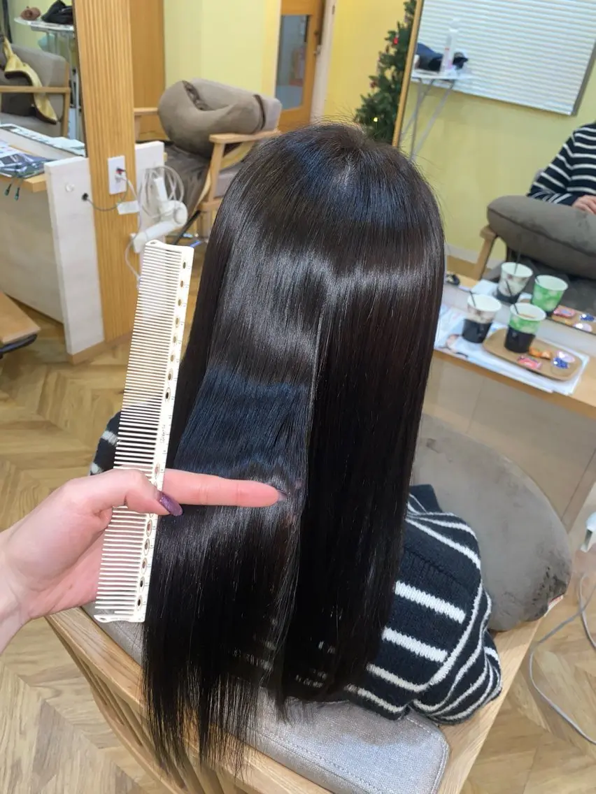 セミロング 髪質改善 縮毛矯正 縮毛矯正 トリートメント 南上 野々佳のヘアスタイル