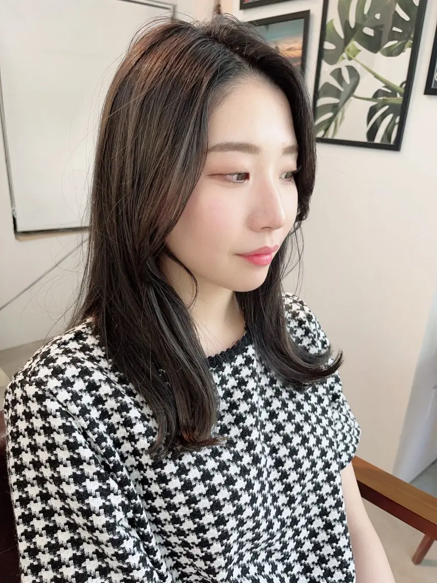 ロング カラー 透明感カラー カット ヘアカラー トリートメント 松川  智行のヘアスタイル