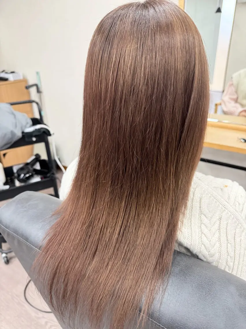 セミロング カラー ヘアカラー KAORI 💐🤍のヘアスタイル