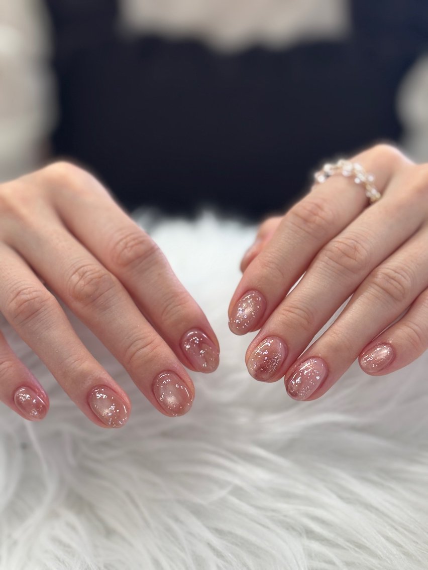 ネイル ニュアンスネイル Lani🌈 MIIのネイルデザイン