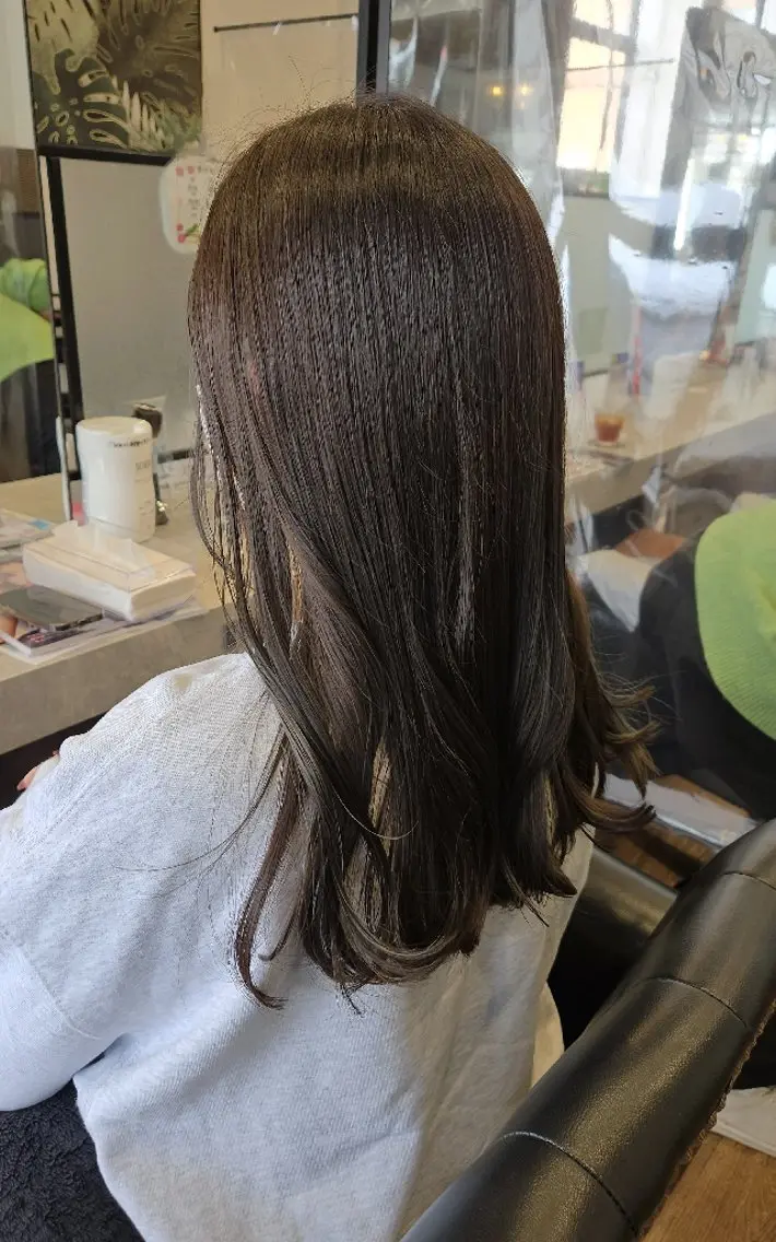 ロング カラー カット ヘアカラー トリートメント 関口 友菜のヘアスタイル