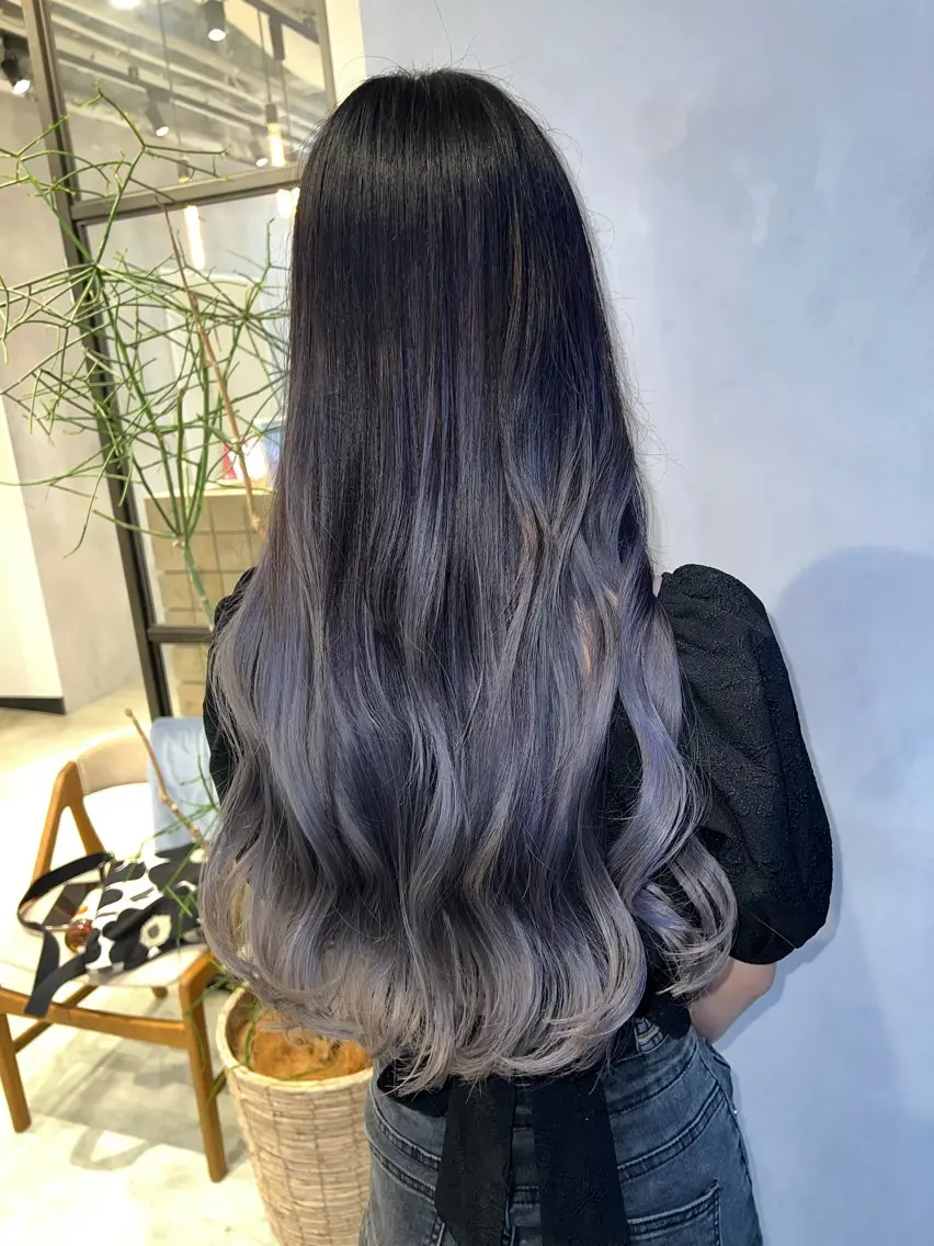 ロング レイヤーカット ヘアカラー トリートメント 渋谷ハイトーン/ デザインカラー阿部のヘアスタイル