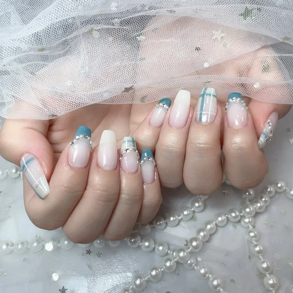 ネイル アートネイル フラッシュネイル フレンチネイル ジェルネイル ガラスフレンチ You&Me Yukiのネイルデザイン