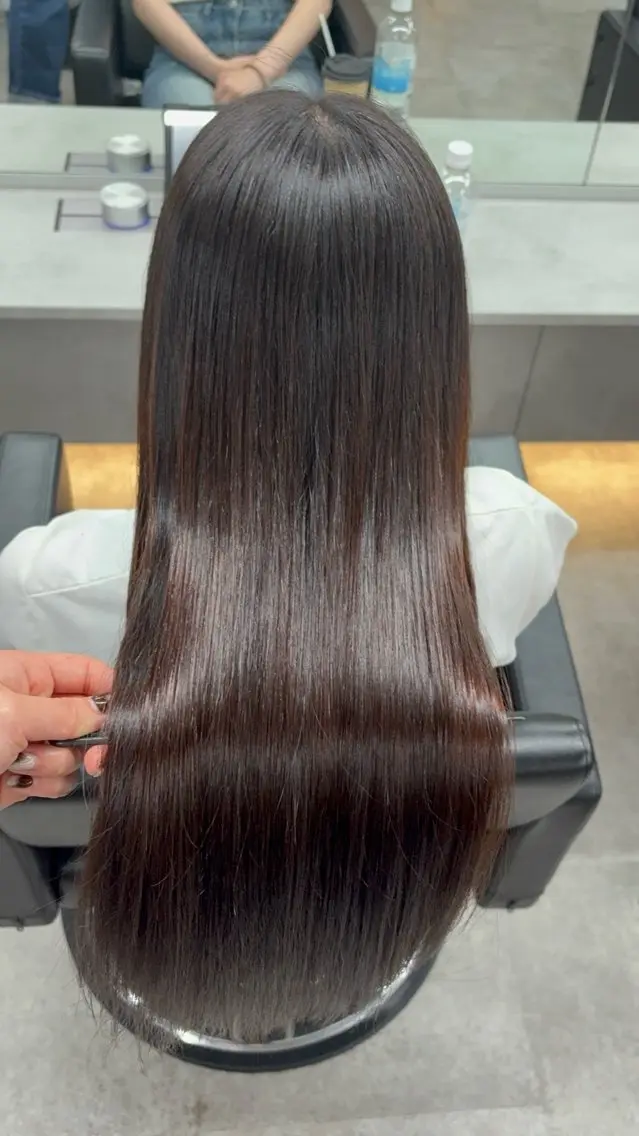 ロング カット ヘアカラー 縮毛矯正 髪質改善ストレート/ 透明感カラー🥣🤍のヘアスタイル