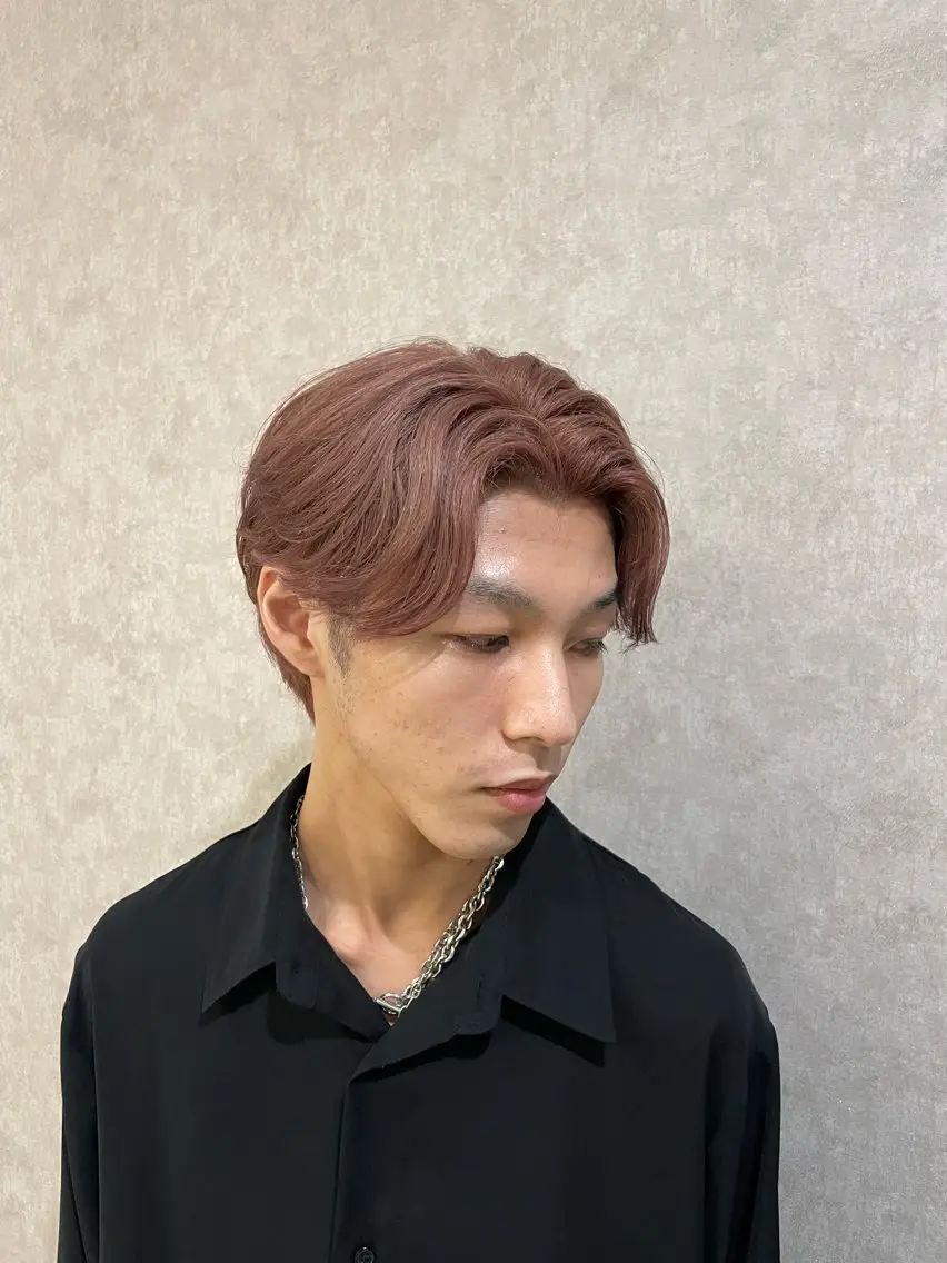 カラー メンズ メンズバレイヤージュ センターパート フェードカット メンズハイライト 刈り上げ カット ヘアカラー バレイヤージュ特化｜ Takuのヘアスタイル
