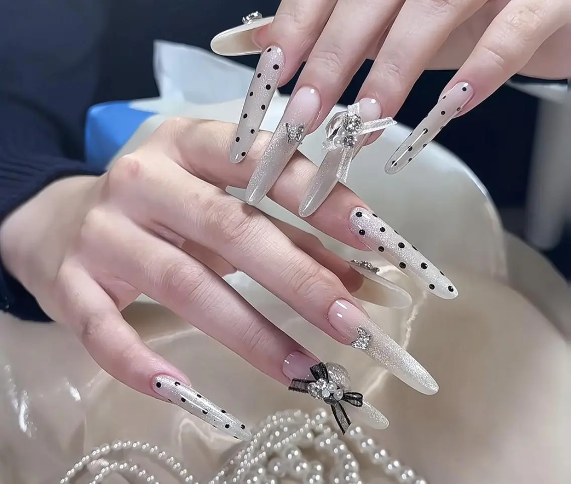 ネイル ハンドネイル ハンドケア 🍑 momo_nailのネイルデザイン