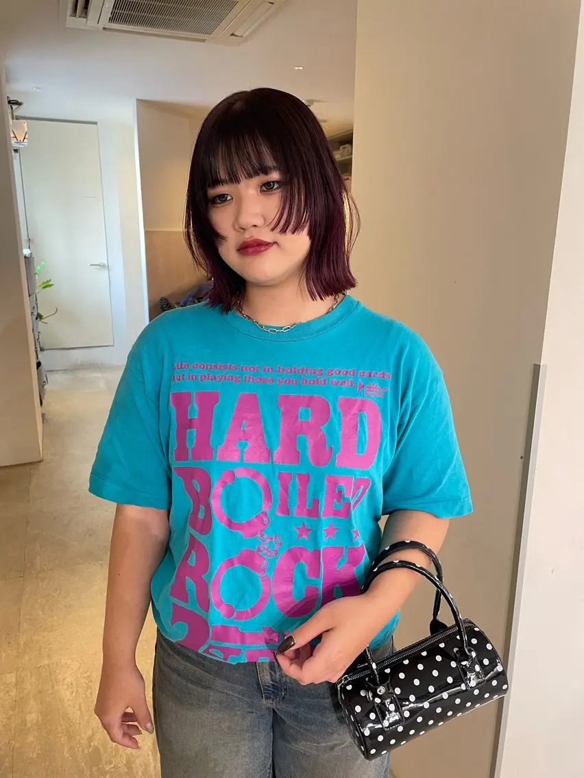 ミディアム カラー ボブレイヤー レッドカラー ボブ 姫カット レイヤーカット カット ヘアカラー トリートメント MIU/ルーツカラー 顔まわりレイヤーのヘアスタイル