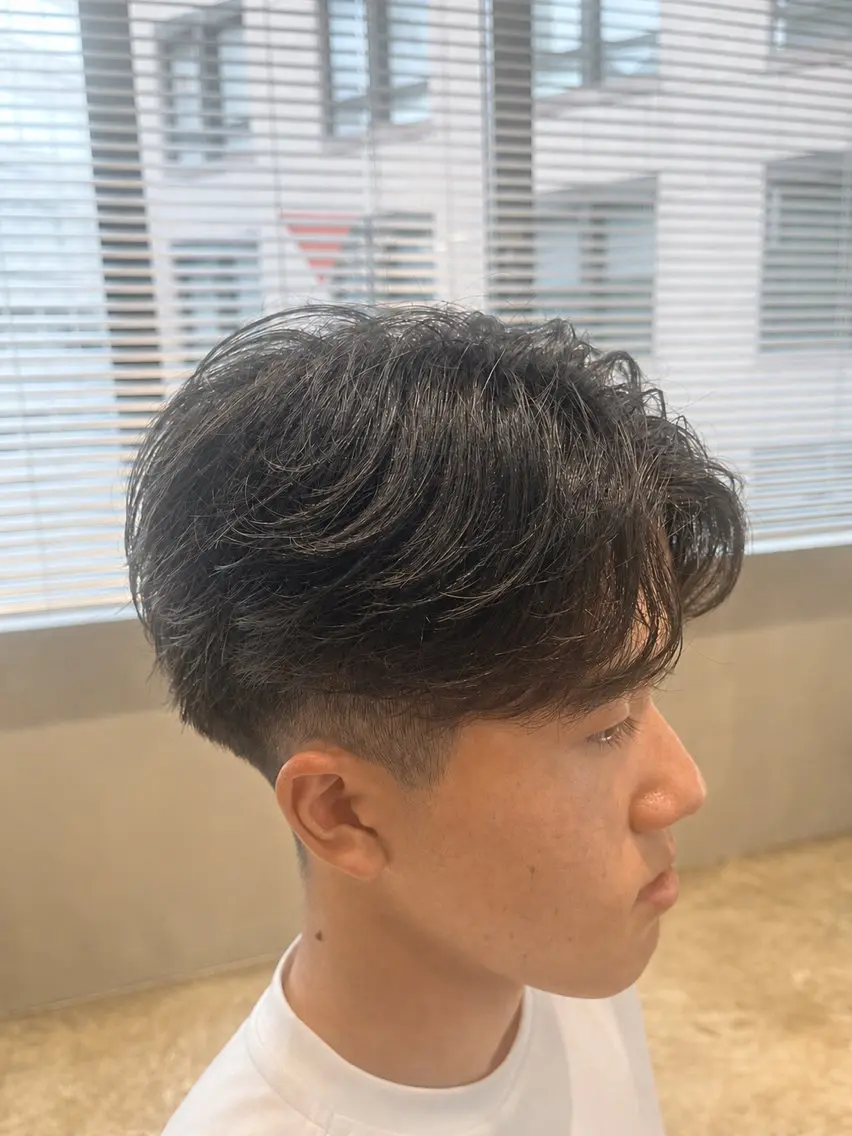 ショート パーマ メンズ 💥men's特化 黒川怜慈のヘアスタイル