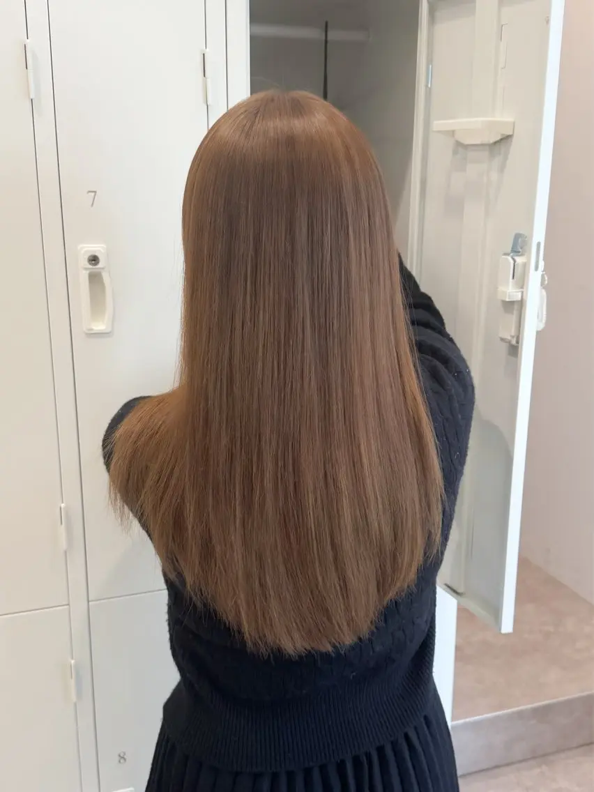ロング カラー ヘアアレンジ ブリーチ ダブルカラー イヤリングカラー イルミナカラー ブリーチなしカラー ヘアカラー 立川レイヤー 透明感カラーaoiのヘアスタイル