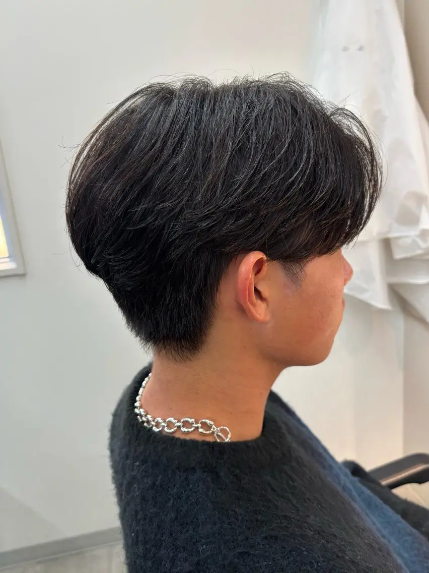 パーマ メンズ センターパート メンズパーマ ニュアンスパーマ 保立フェザーパーマ 大人メンズヘア船橋駅のヘアスタイル