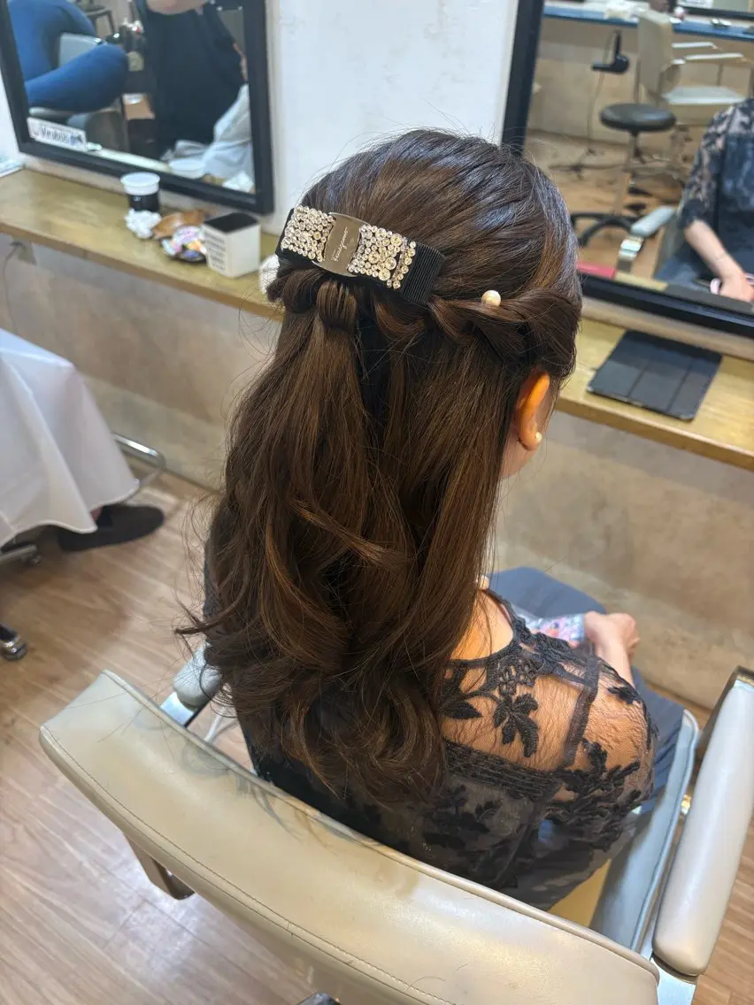 ヘアアレンジ ヘアセット 韓国ヘアー🇰🇷 MIWAのヘアスタイル