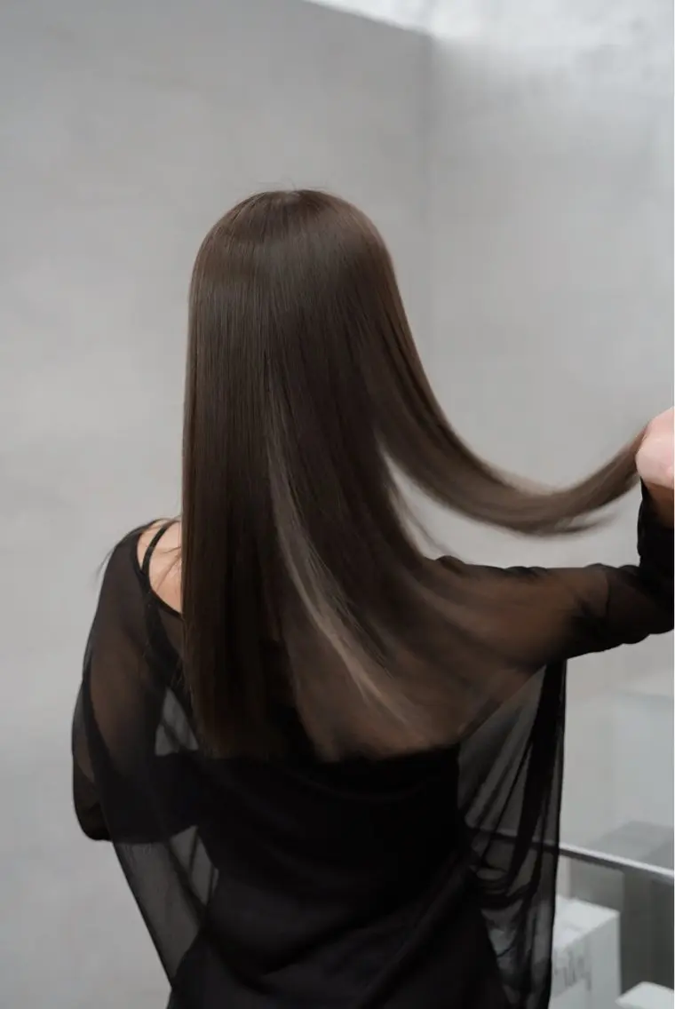 ロング 酸性ストレート カット ヘアカラー 縮毛矯正 navile GINZAのヘアスタイル
