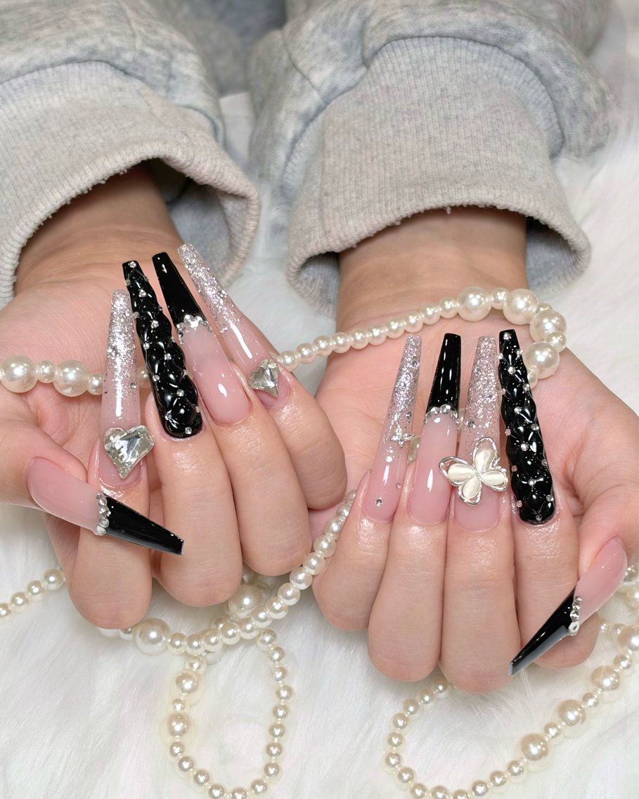 ネイル ジェルネイル キラキラネイル ロングネイル マグネットネイル 持ち込み ハンドネイル Sully Nail  Labのネイルデザイン