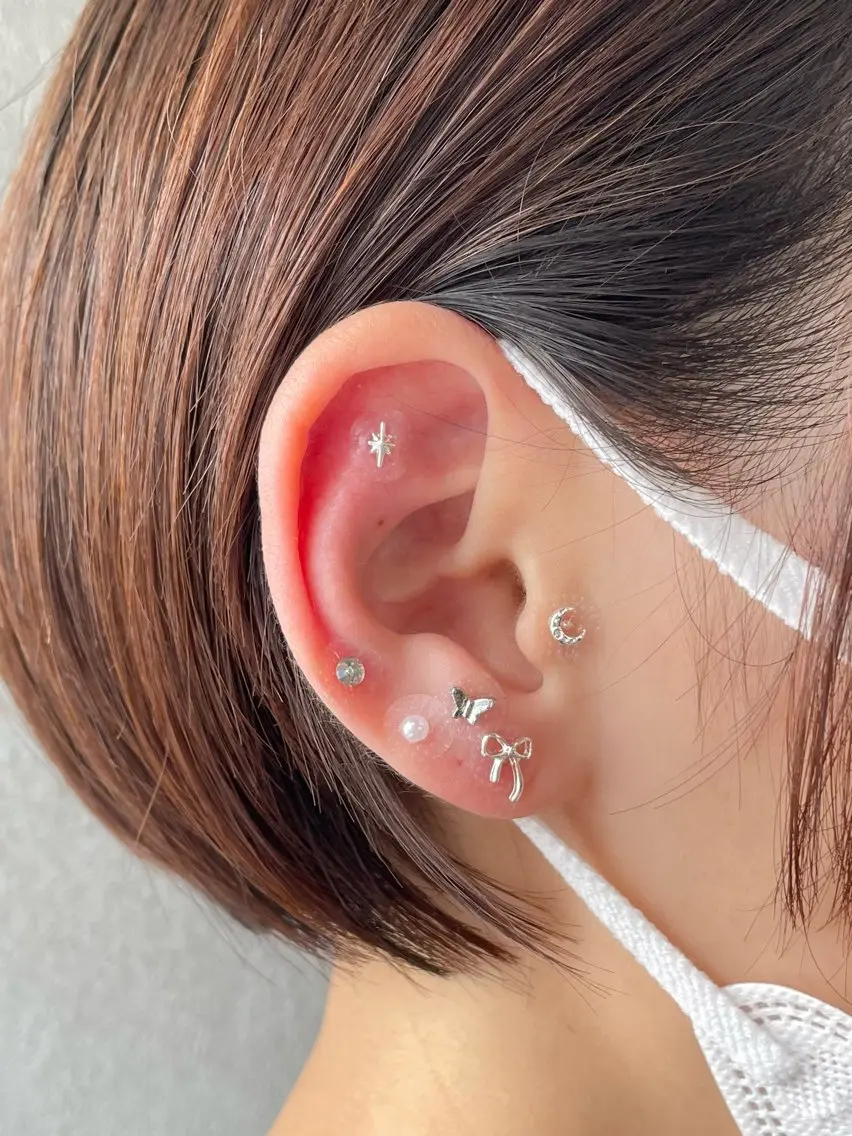 耳ツボジュエリー💎左右6粒計12粒✨の写真