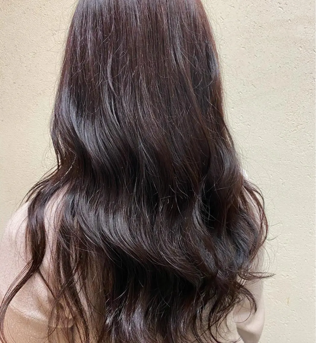 ロング カラー バイオレットカラー 才門 真菜のヘアスタイル