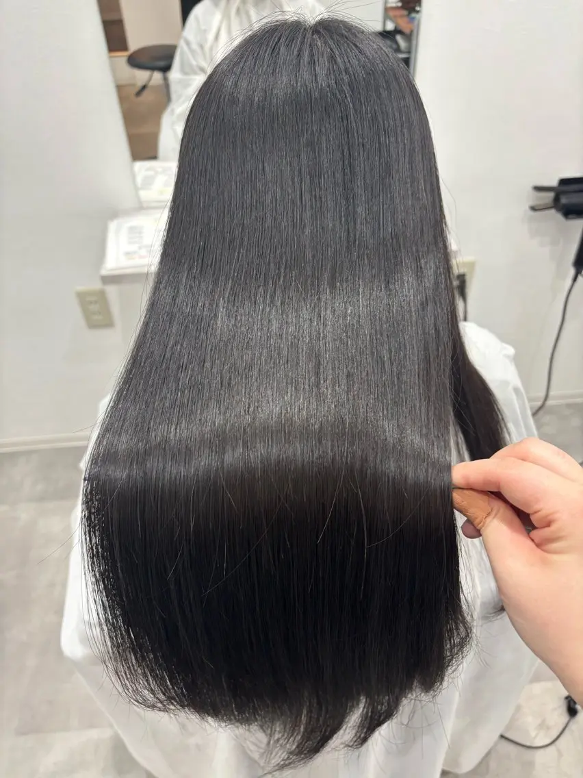 ロング カラー パーマ 透明感カラー 髪質改善 縮毛矯正 カット ヘアカラー 縮毛矯正 トリートメント 髪質改善/透明感 カラー/内藤有須加のヘアスタイル
