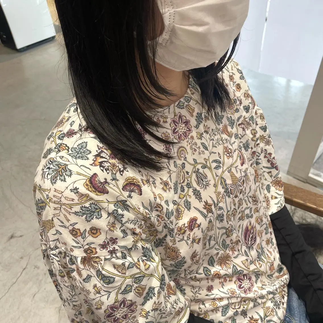 ミディアム 顔まわりレイヤー 顔周りカット レイヤーカット レイヤーカット 🌿 濱野玲奈のヘアスタイル