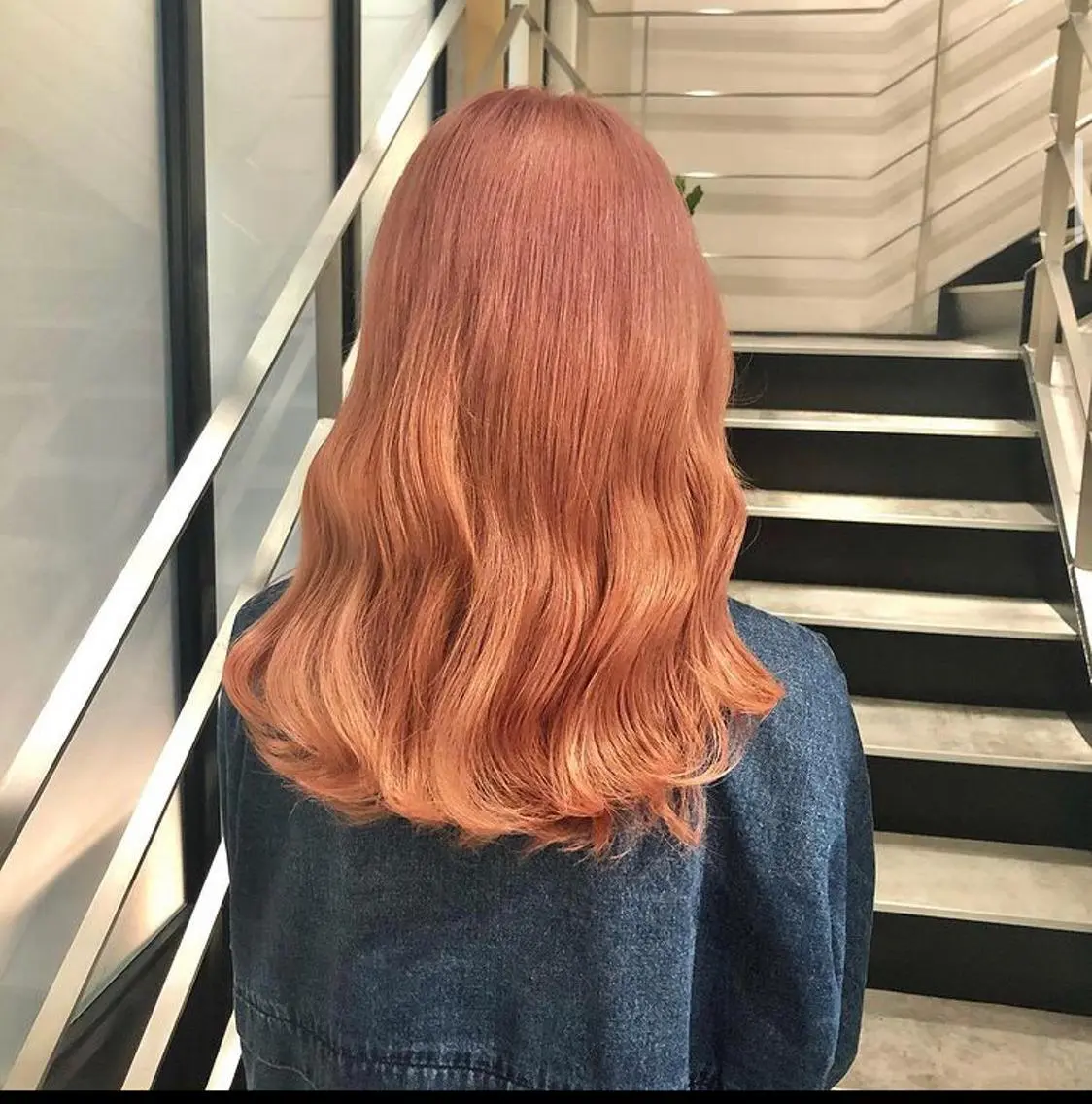 セミロング カラー パーマ ヘアアレンジ メンズ キッズ メンズブリーチ ベージュカラー ブリーチ ケアブリーチ ピンクカラー カット ヘアカラー トリートメント stylist 🌸 kana.のヘアスタイル
