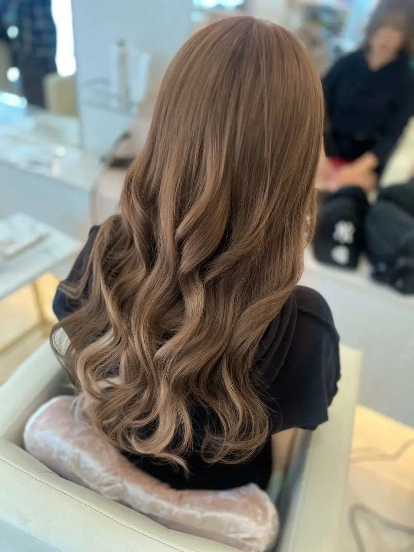 ロング カラー ブリーチ ハイトーンカラー 髪質改善 トリートメント 高野 慧成のヘアスタイル