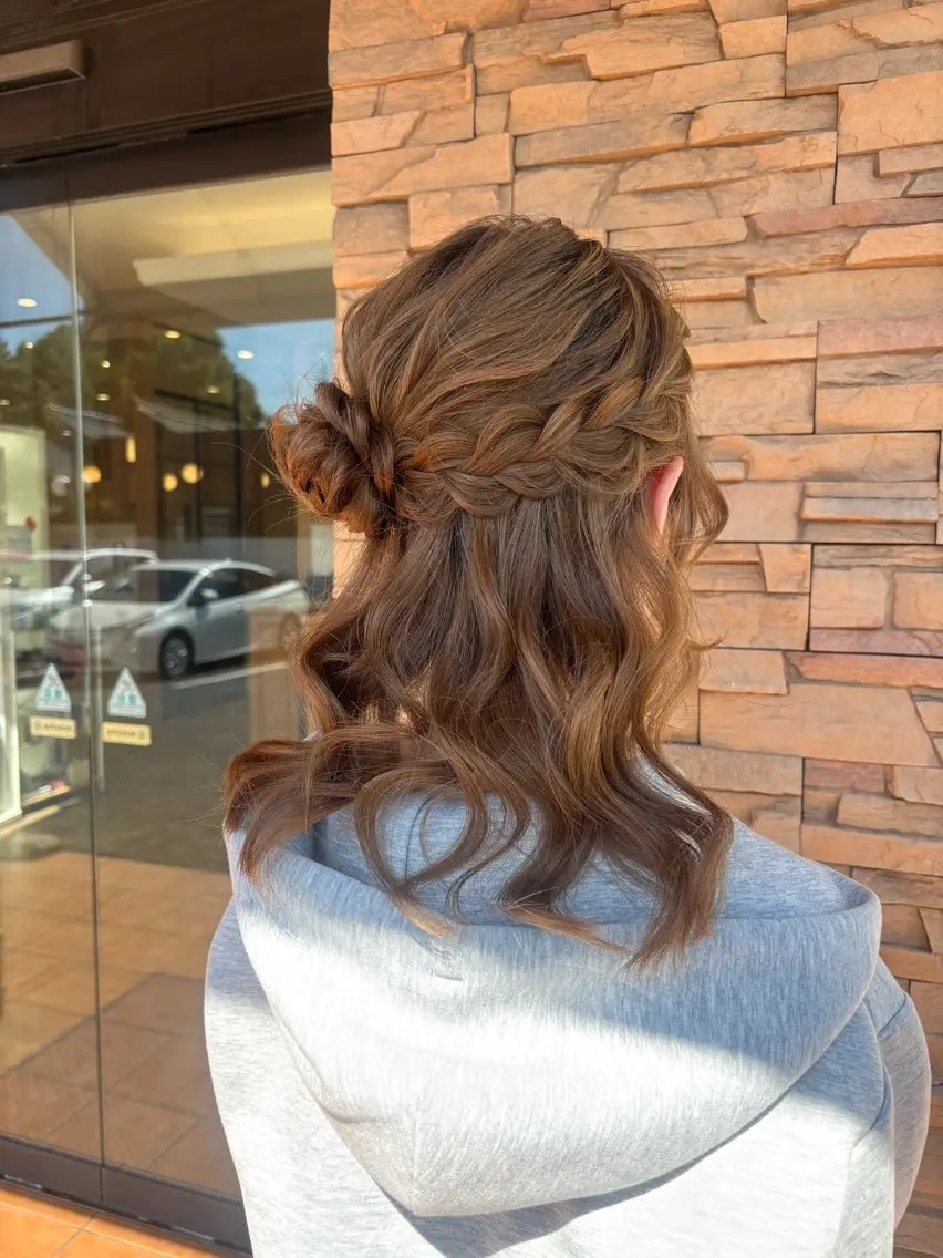 セミロング 光武 歩乃果のヘアスタイル
