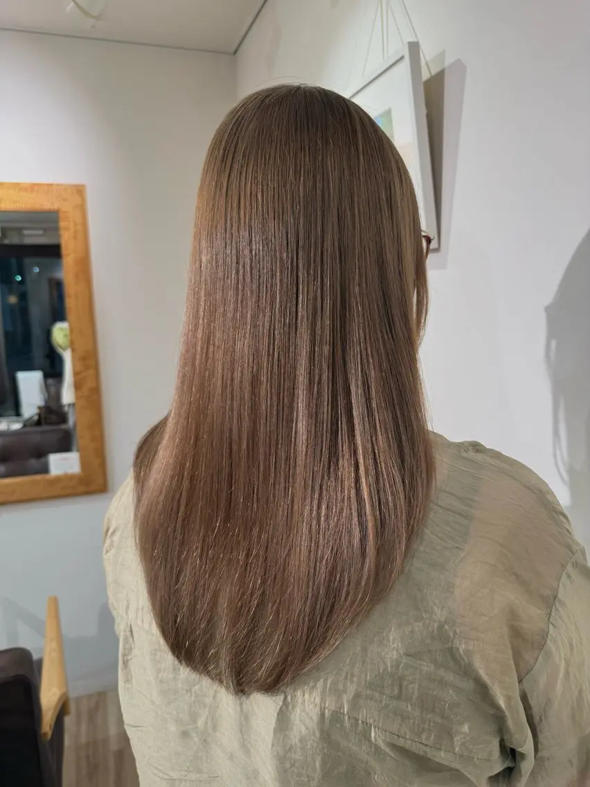 ロング カラー ベージュカラー ミルクティーベージュ ヘアカラー WAWA miu🌷のヘアスタイル