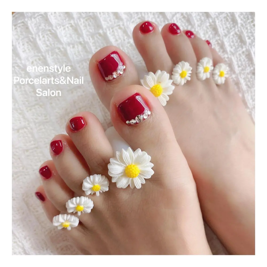 ミディアム ネイル ハンドネイル フットネイル 🐾enen style 🐾のネイルデザイン