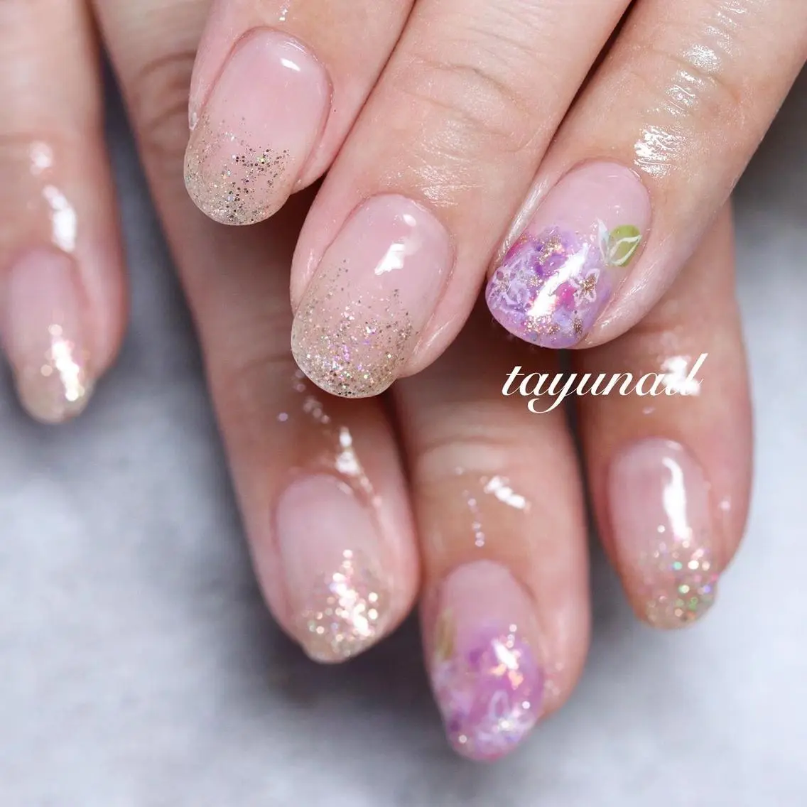 ネイル アートネイル ジェルネイル キラキラネイル パラジェル シルバー ネイルサロン 【たゆnail】のネイルデザイン
