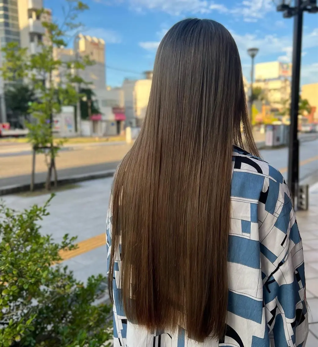 ロング カラー ブリーチ グレージュ AIREYEBROW 🤍ERINAのマツエク・マツパデザイン