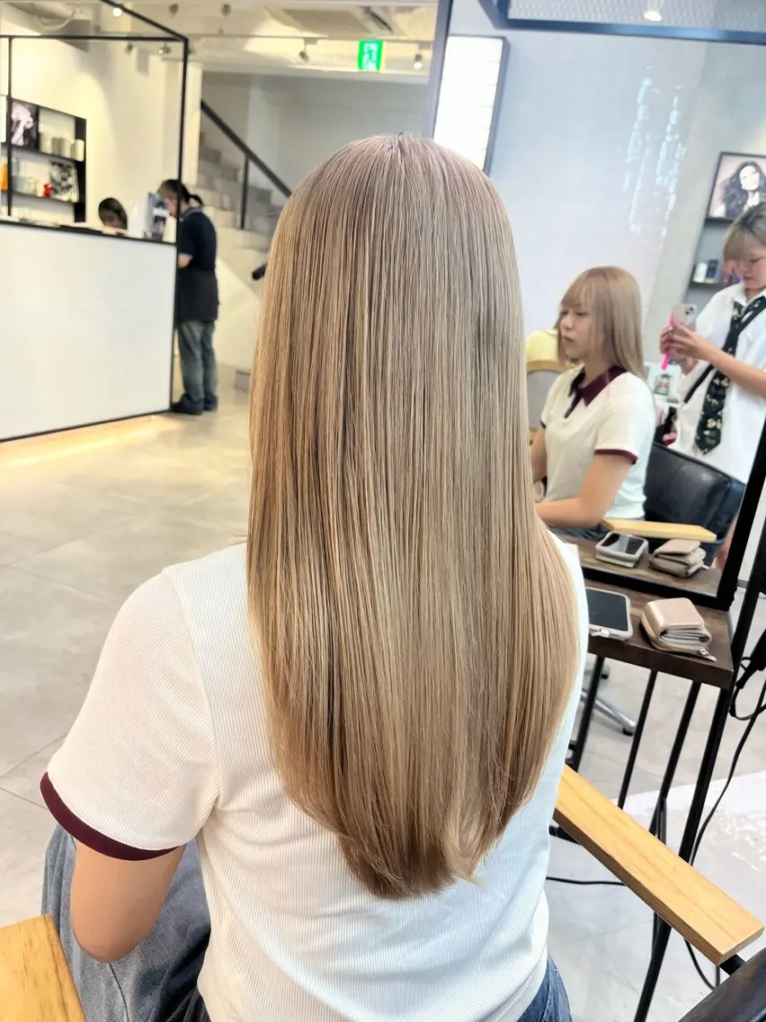 ロング カラー ヘアカラー メンズパーマ/ メッシュ📍ユリのヘアスタイル