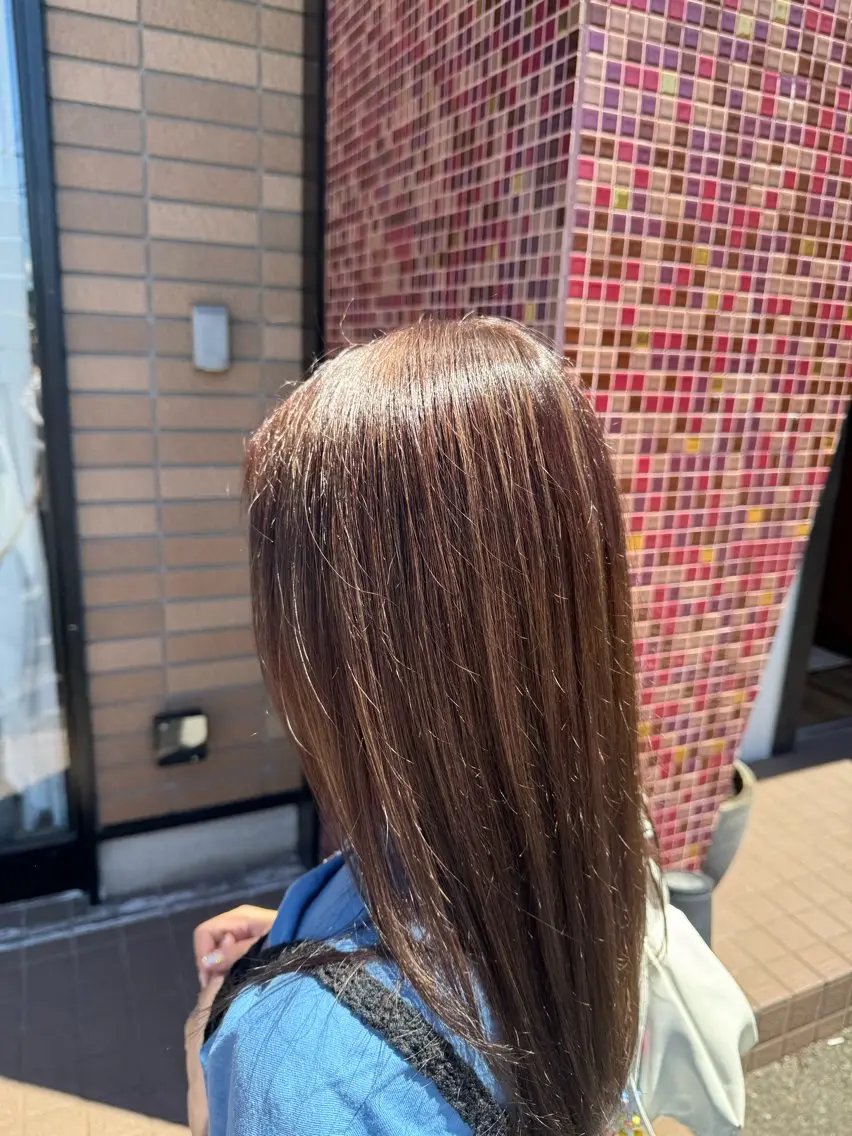 セミロング ハイライト フカモト カエデのヘアスタイル